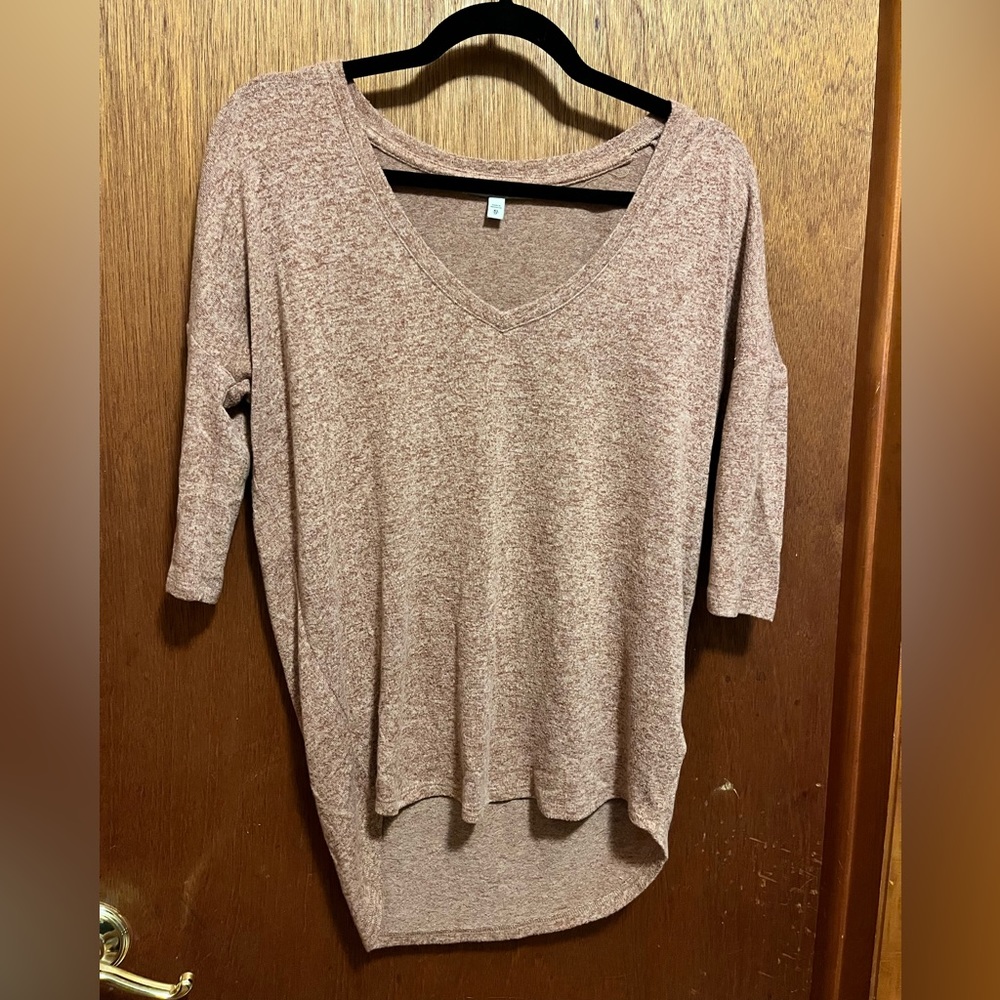Womens Express 3/4 Sleeve Tee. Light sweater-like material